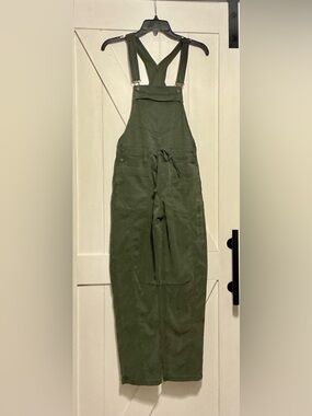 AE | American Eagle Stretch Baggy Straight Olive Green Overalls - Size XXS